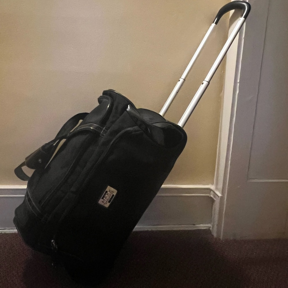 Maxx New York Rolling Duffel Bag Black Gem